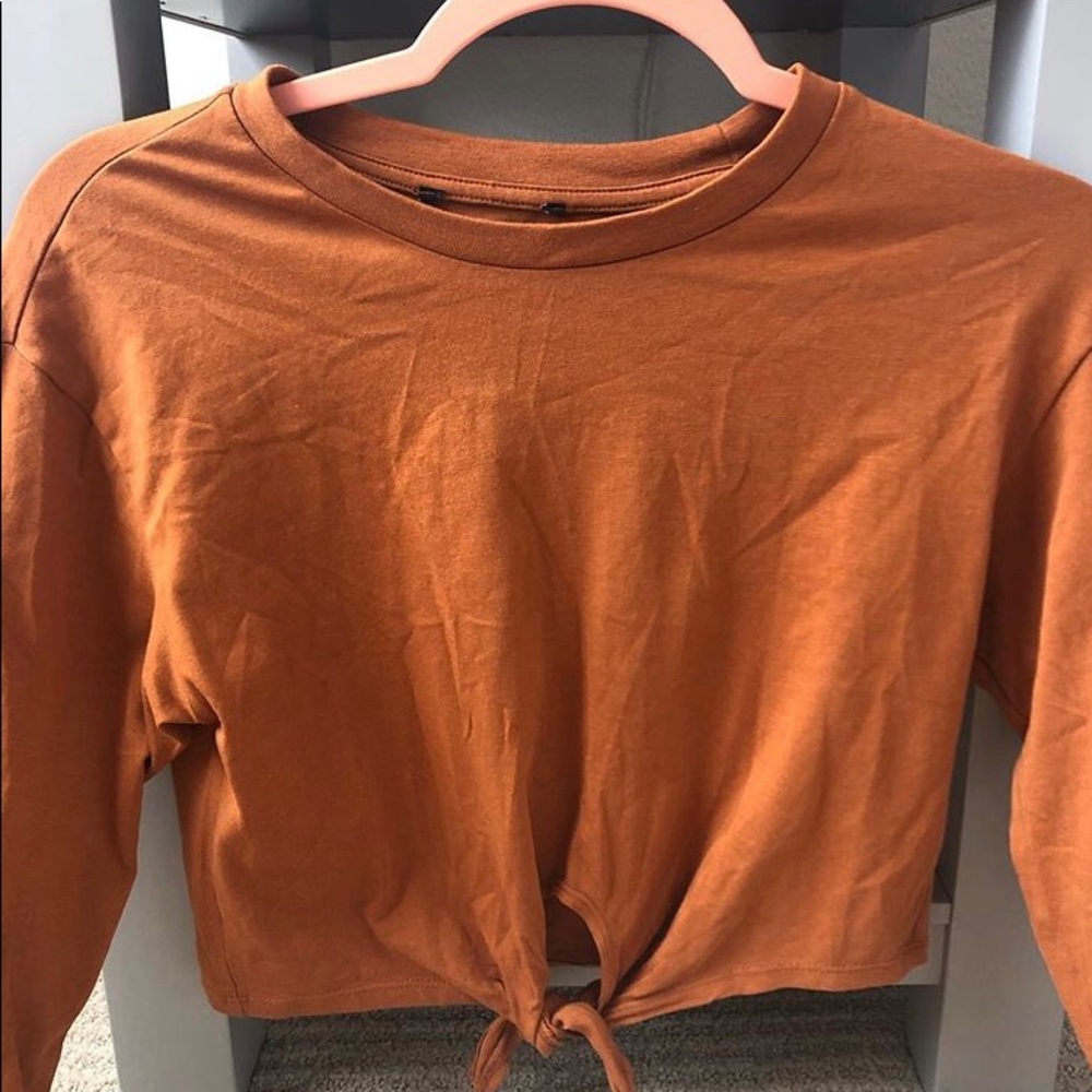 Cute tied crop top